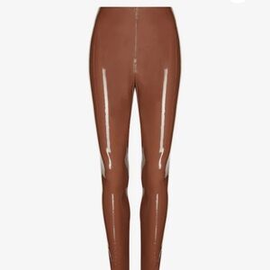 Commando Faux Patent Leather Legging Cinnamon